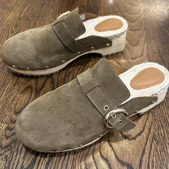 See by Chloe Viviane Clogs in Light Brown/Green - Picture 2 of 5